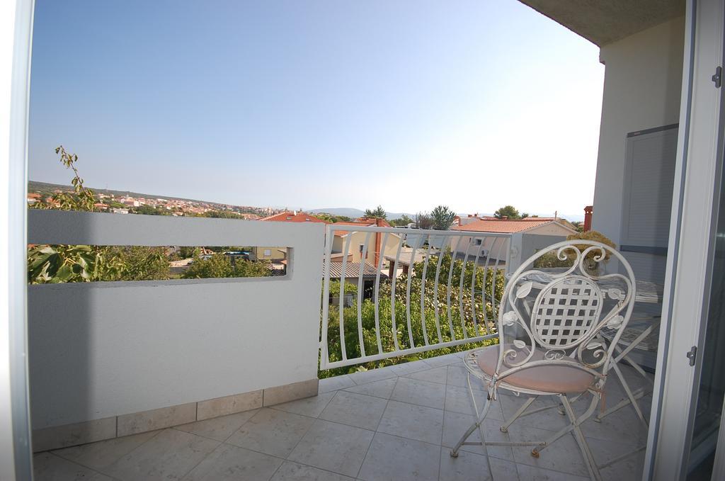 Apartments Curicta 1 Krk Town Exterior foto