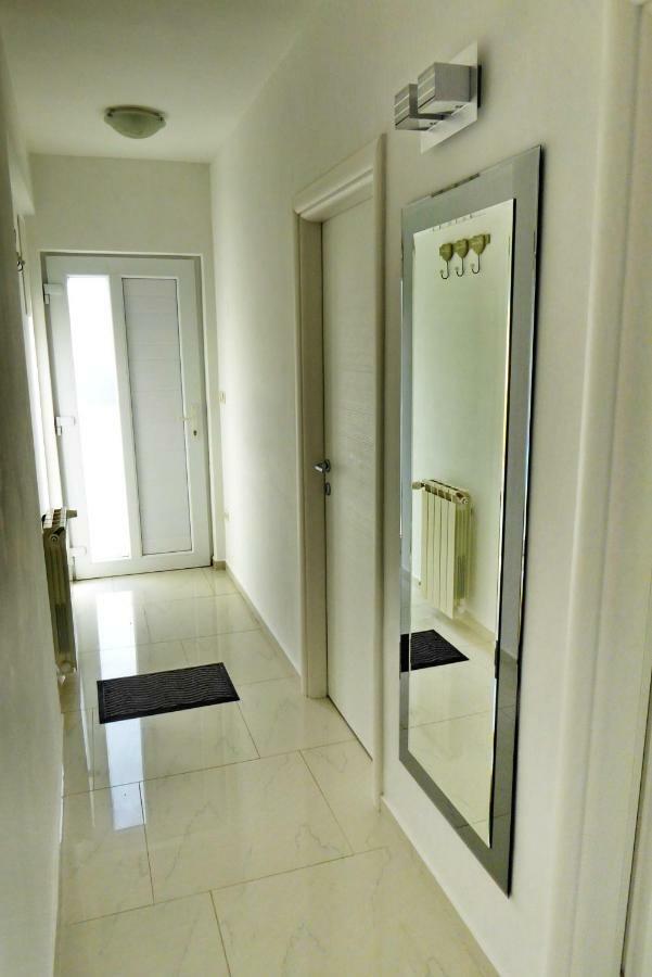 Apartments Curicta 1 Krk Town Exterior foto